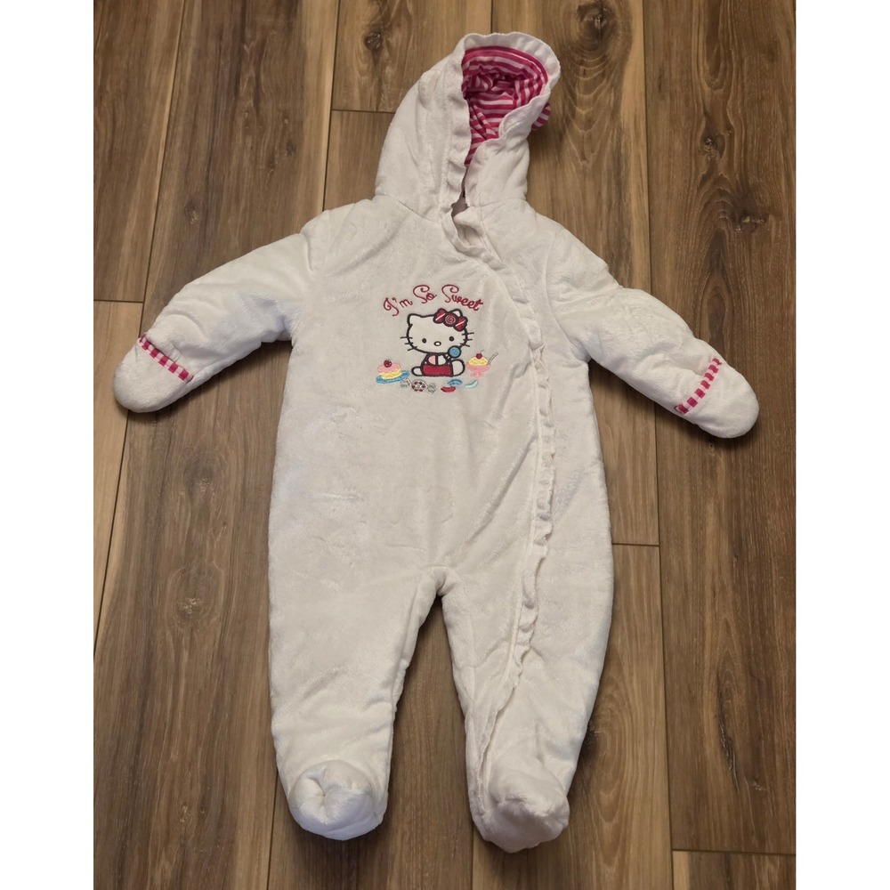 Hello Kitty Winter Snow Suit Baby Size 18 Months Im So Sweet White